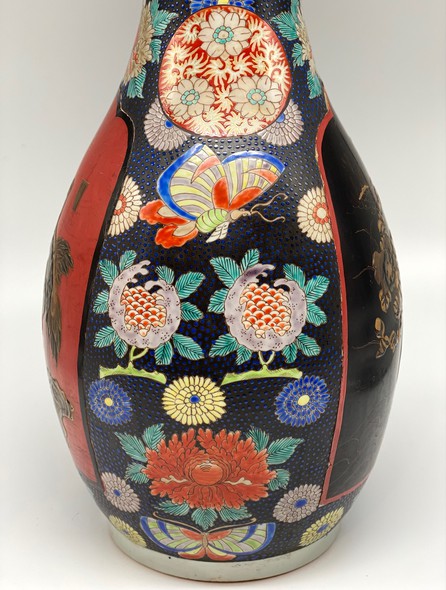 Antique Japanese vase, Arita