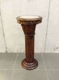 Antique walnut
pedestal