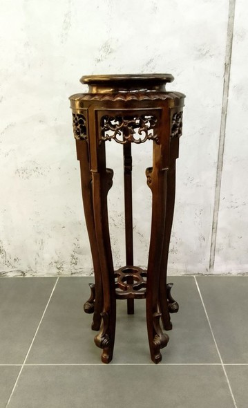 Antique pedestal,
Chinoiserie