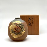 Antique vase
Kutani, Japan