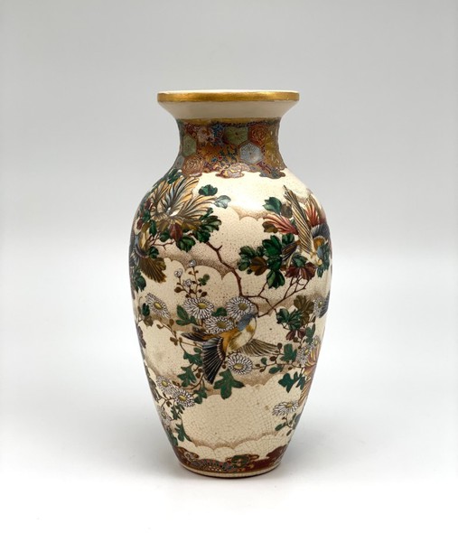 Antique vase
Satsuma, Japan, 19th century.