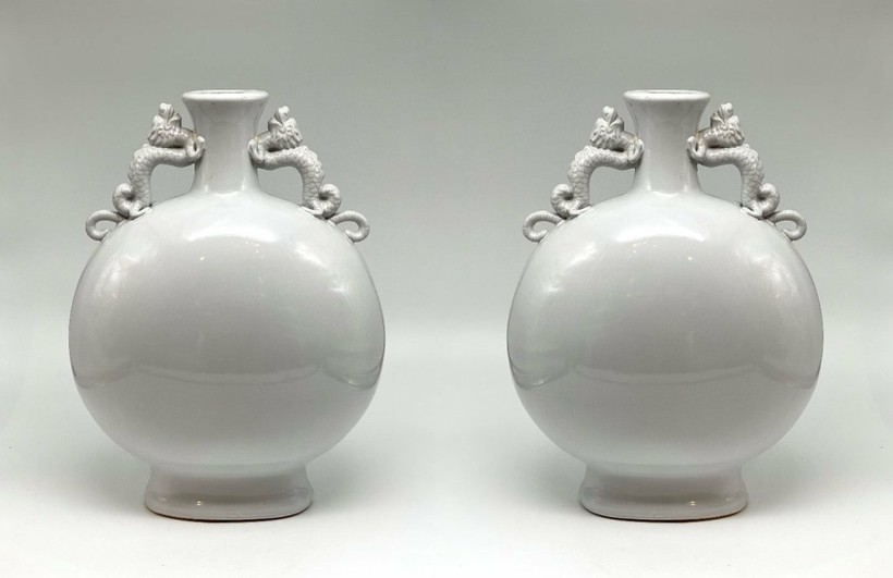 Antique steam rooms
Vases "Dragon"