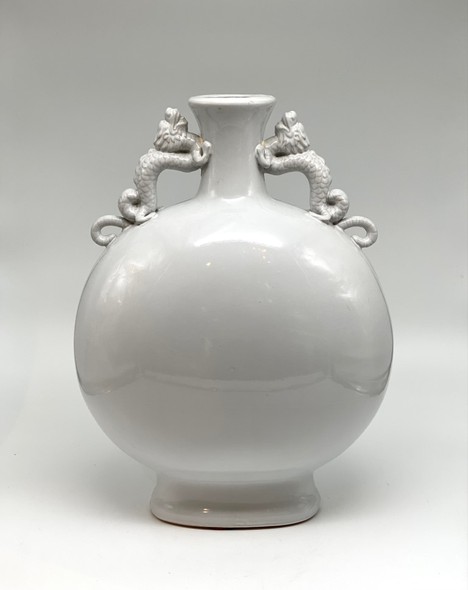 Antique steam rooms
Vases "Dragon"