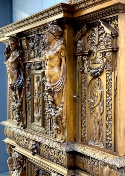 Antique cabinet
Renaissance, France, XIX century.