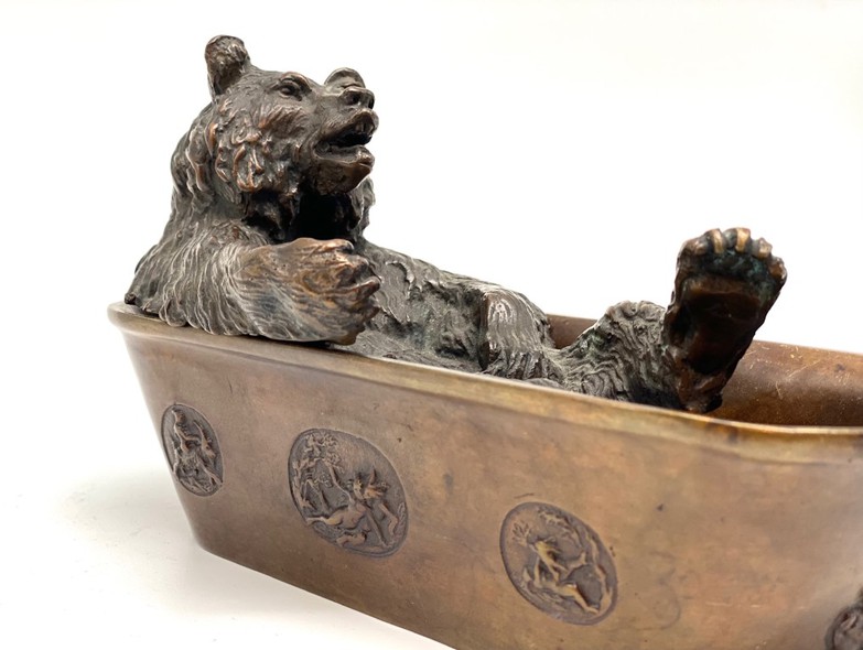 Vintage sculpture
"Bear in the Bathtub"