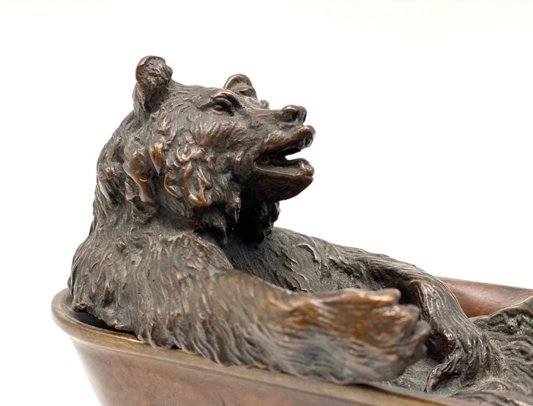 Vintage sculpture
"Bear in the Bathtub"