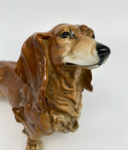 Antique figurine "Dachshund"