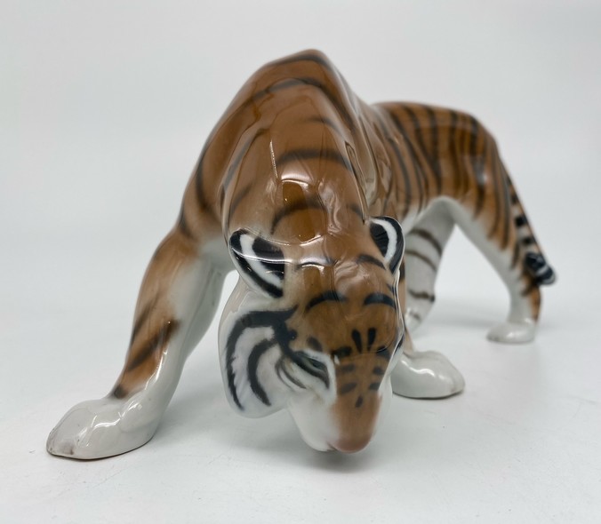 Antique sculpture "Tiger"