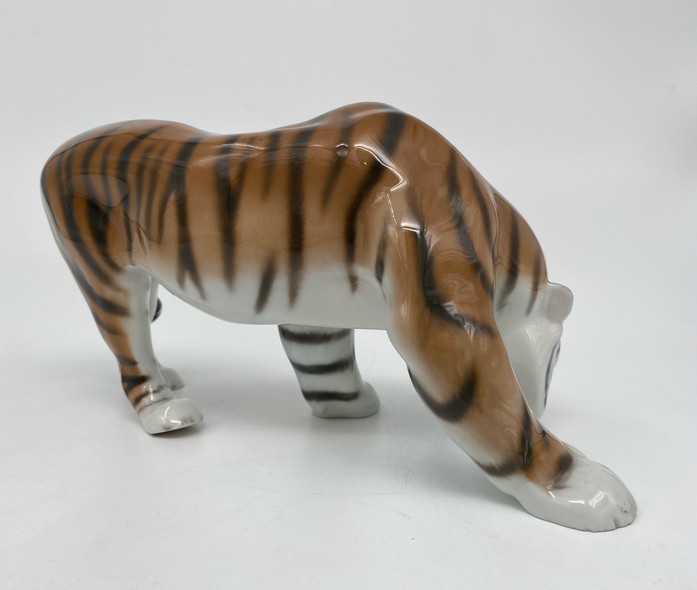 Antique sculpture "Tiger"