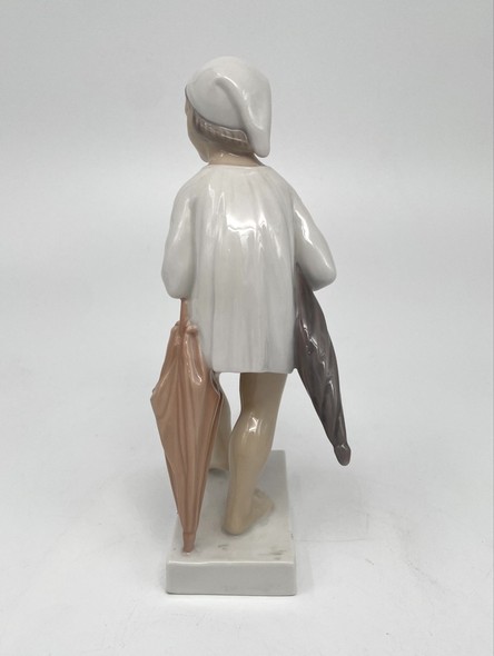 Antique statuette "Girl with an umbrella"