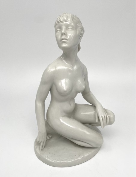 Antique statuette "Nude"