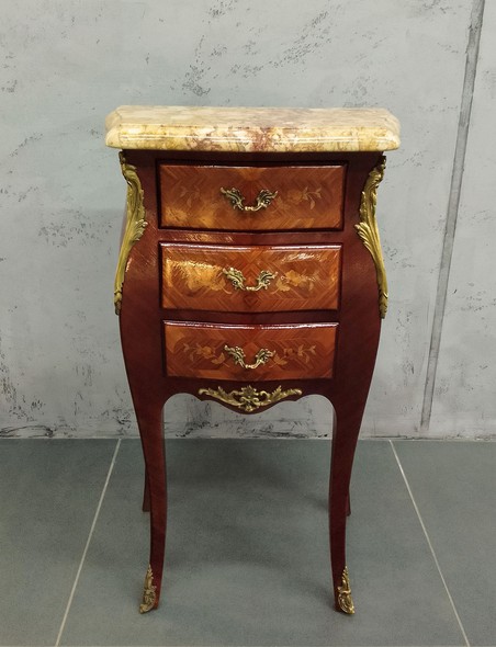 Antique Louis XV style chest of drawers