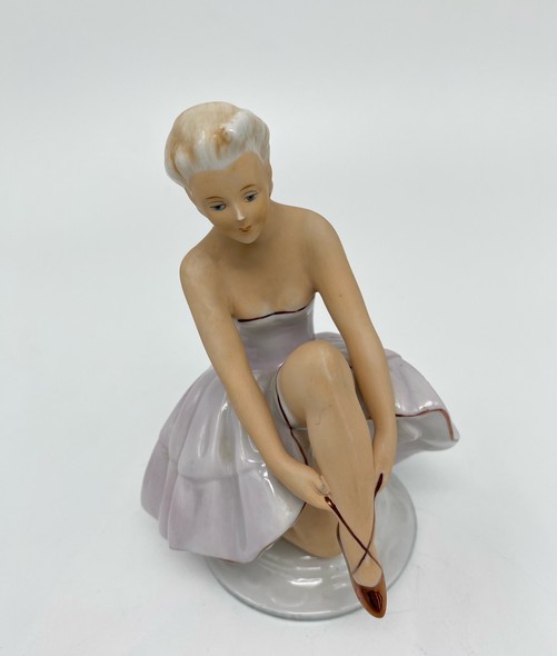 Vintage figurine   "Ballerina"