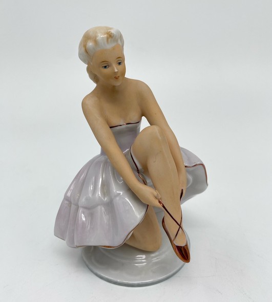 Vintage figurine   "Ballerina"