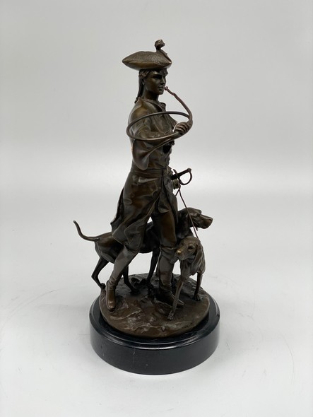 Antique sculpture "Hunter and Hounds"