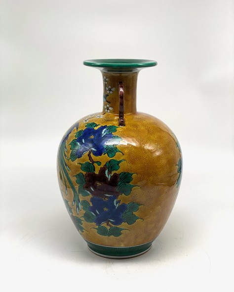 Antique vase "Birds of Paradise" by Kutani