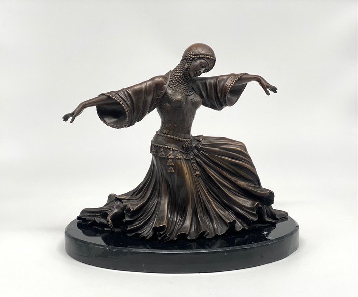 Antique sculpture "Dancer"