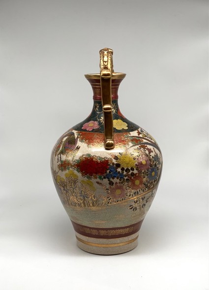 Antique vase
"Amphora", Kutani