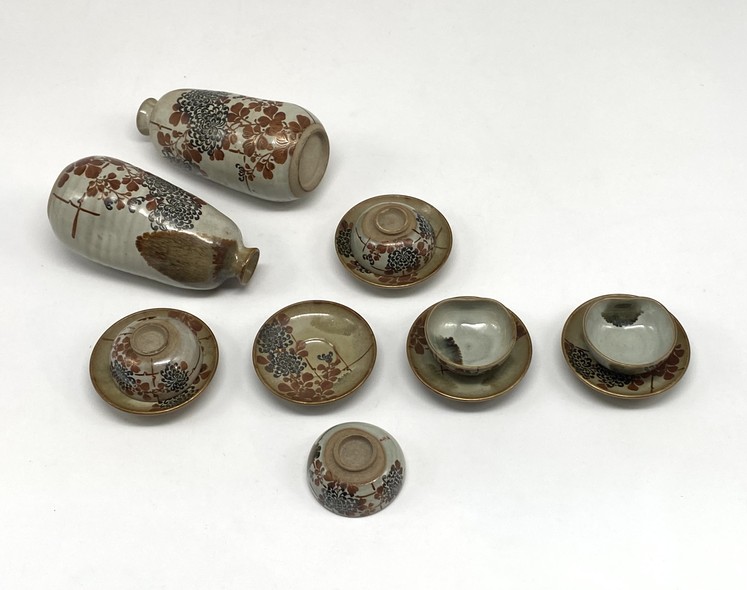 Antique sake set, Kutani