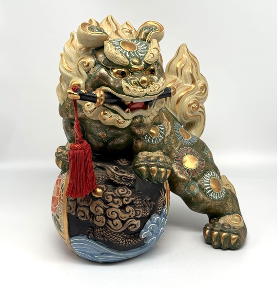 Antique sculpture "Fo Dog"