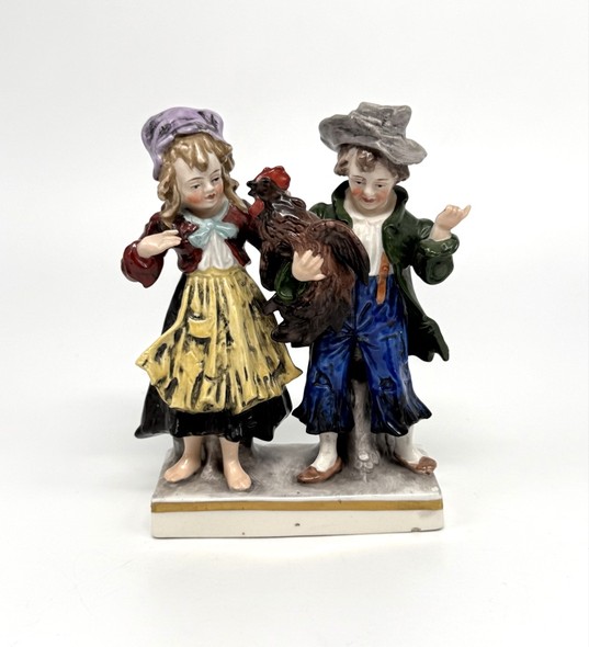 Статуэтка «Дети с петухом»  Sitzendorf