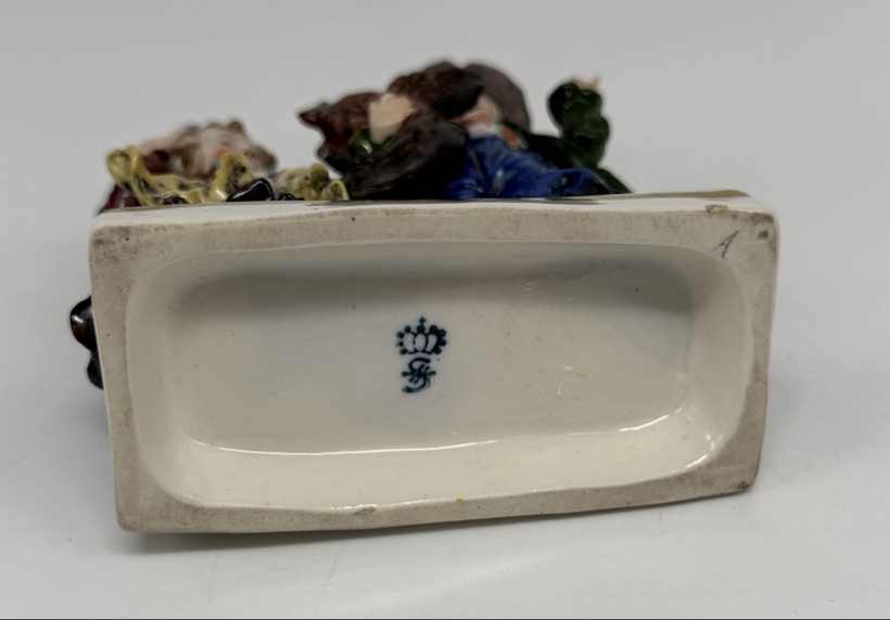 Статуэтка «Дети с петухом»  Sitzendorf