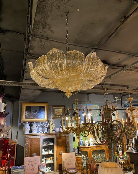 Винтажная люстра
из муранского стекла