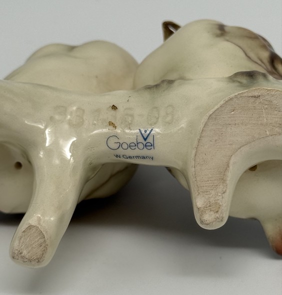 Vintage statuette "A pair of sparrows"