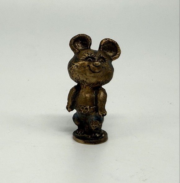 Antique sculpture "Olympic bear"