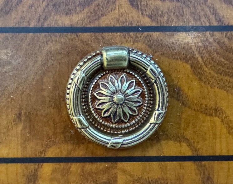 Антикварный комод, Людовик XVI