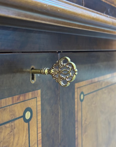 Антикварный комод, Людовик XVI