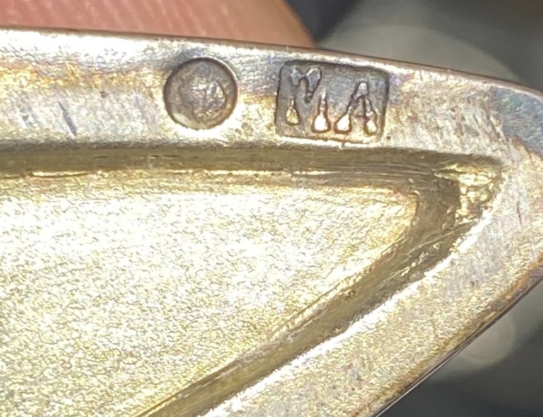 Антикварный кувшин