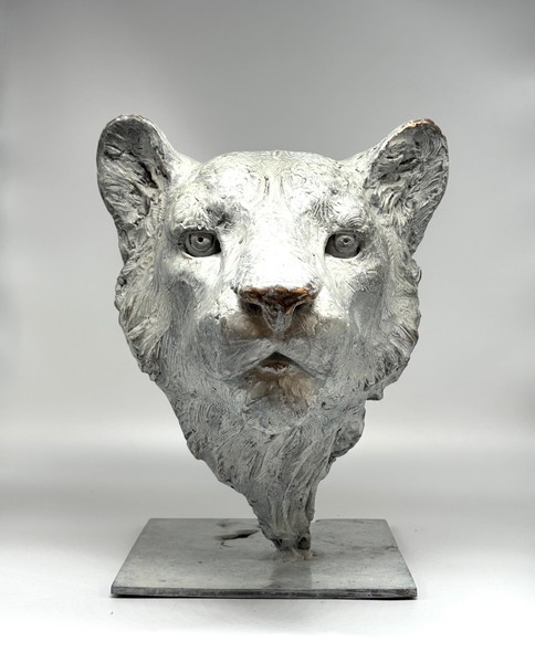 Авторская скульптура
"Снежная львица"