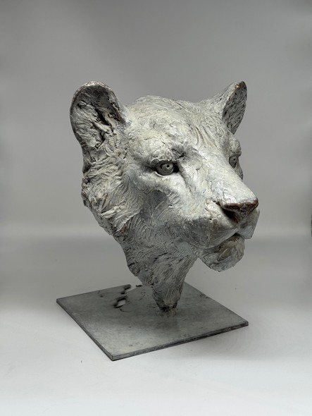 Авторская скульптура
"Снежная львица"