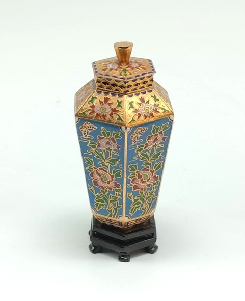 Винтажная чайница «Пионы»