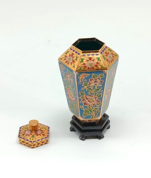 Винтажная чайница «Пионы»