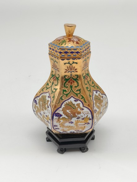 Vintage tea caddy
"Golden Dragon"