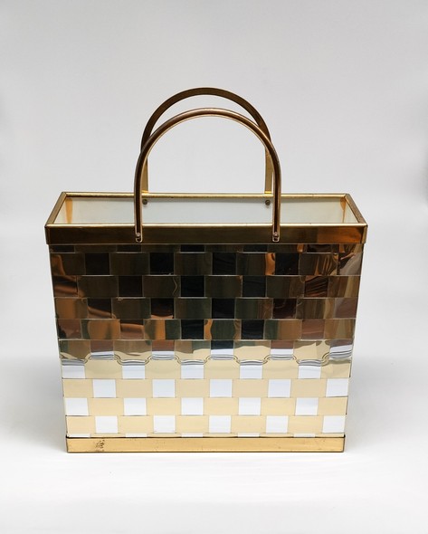 Винтажная газетница