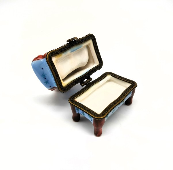 Vintage armchair box