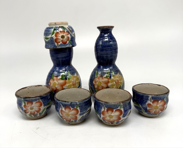 Винтажный набор для саке «Нарцисс»