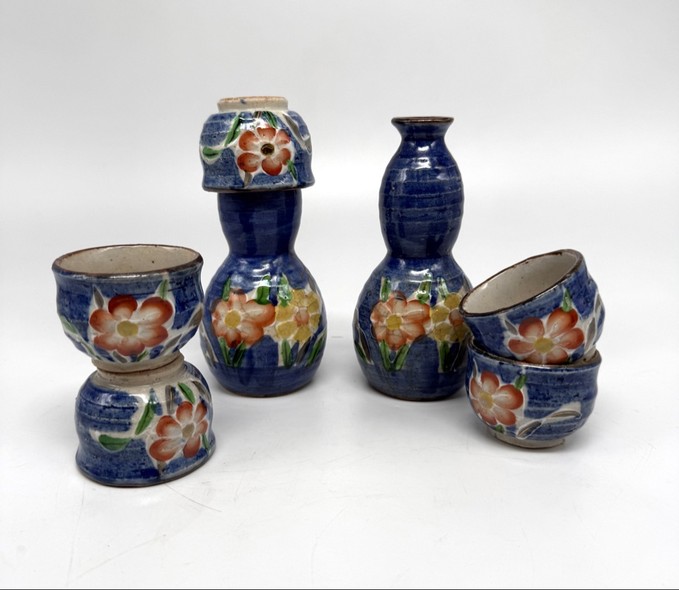 Винтажный набор для саке «Нарцисс»