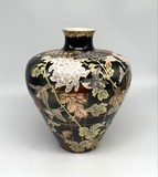 Антикварная ваза «Хризантемы»