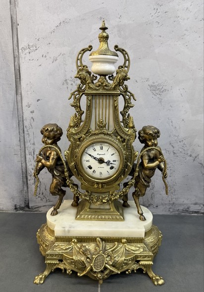 Антикварные часы с канделябрами,
Наполеон III