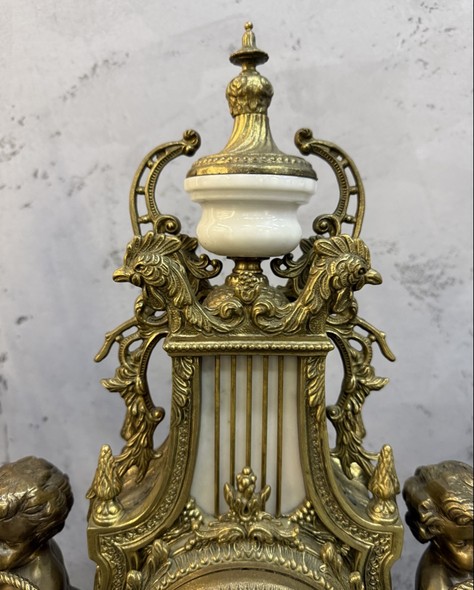 Антикварные часы с канделябрами,
Наполеон III