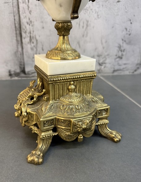 Антикварные часы с канделябрами,
Наполеон III