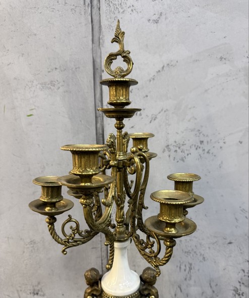 Антикварные часы с канделябрами,
Наполеон III