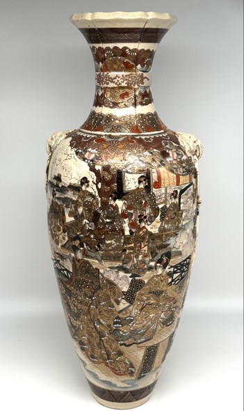 Antique paired vases,
Japan