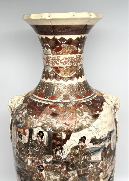 Antique paired vases,
Japan