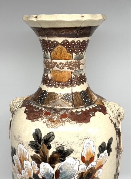 Antique paired vases,
Japan