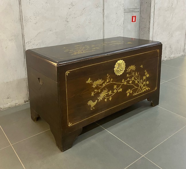 Сундук в восточном стиле